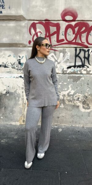 Coordinato Lana Pull E Pantalone